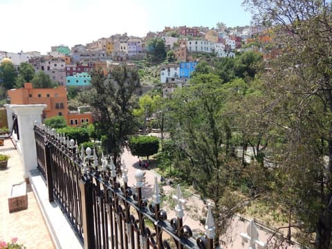 Hotel Mansión del Cantador