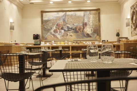 Hotel Zentral Mayoral, Restaurant