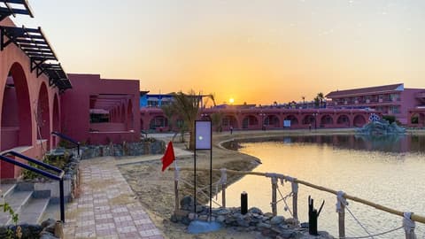 MG Alexander The Great, Room