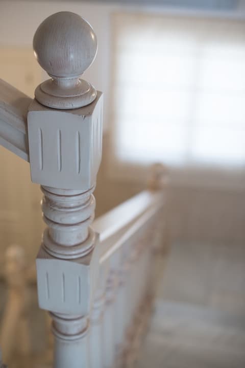 Hostal Romerito, Handrails in stairways