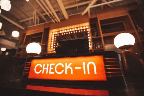 Waymore's Guest House, Reception