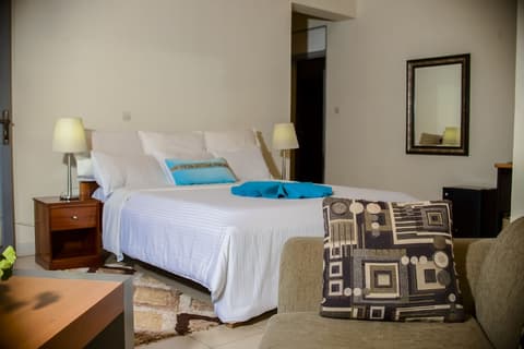 ONE CLICK HOTEL