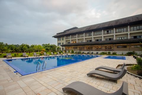 Soaltee Westend Resort Chitwan, Pool