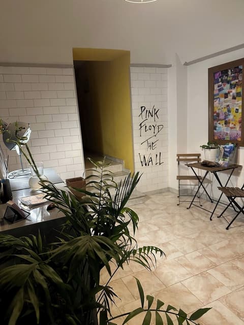 RED AND BLUES MUSIC HOTEL GENOVA