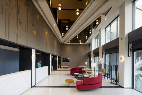 Centara Life Hotel Bangkok Phra Nakhon, Lobby