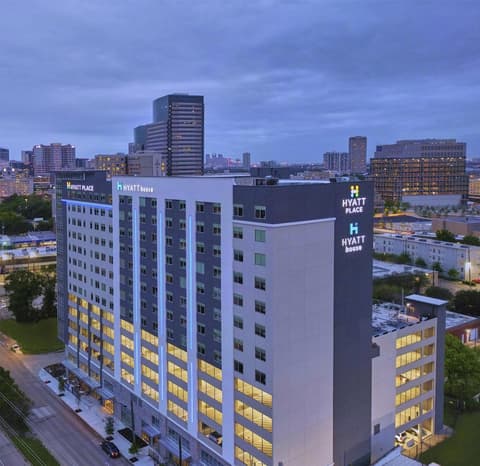 Hyatt House Houston Medical Center, Exterior
