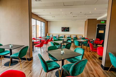 Hampton By Hilton Santiago Las Condes, Restaurant