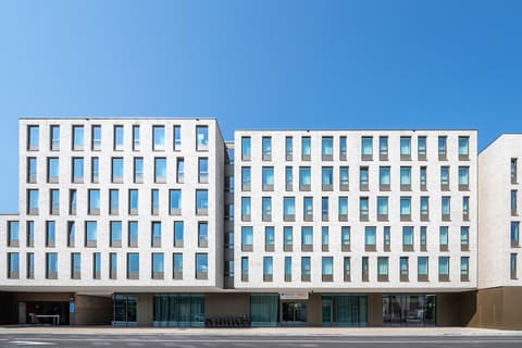 Adagio Access Gent Centrum Dampoort, Front of property