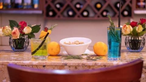 West Lerruat Hotel, Restaurant