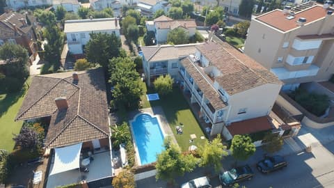 SUNWAY TARA, Exterior