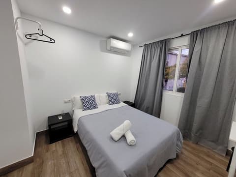 AYZ Elcano - Auto check-in property