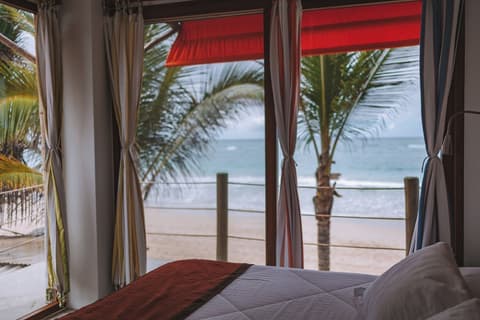 Mi Playa Galapagos Beachfront