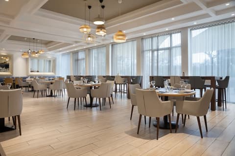 Casablanca Marriott Hotel, Restaurant