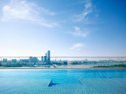 Hotel Naru Seoul - MGallery Collection, Pool