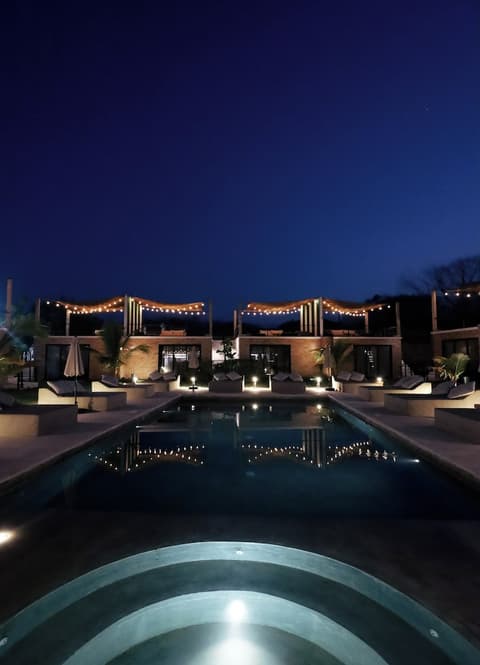 Bora Boutique - Adults Only