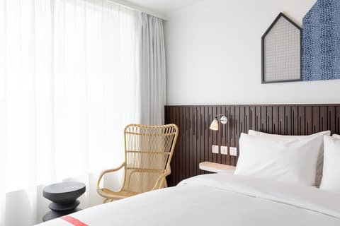 Ruby Zoe Hotel London by IHG