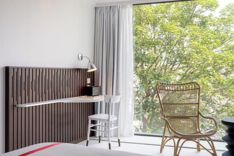 Ruby Zoe Hotel London by IHG