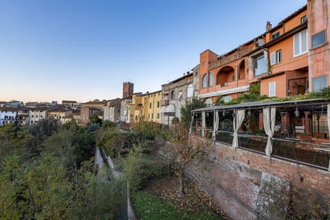 Quattro Gigli Palace