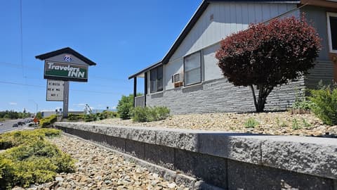Travelers Inn