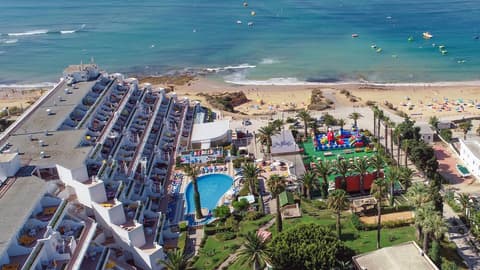 Monicca Collection Suites and Residences, Pool