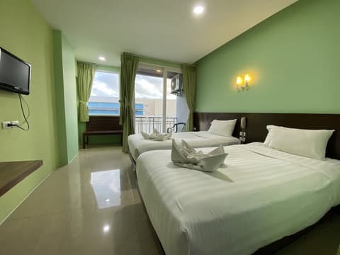 77 Patong Hotel & Spa