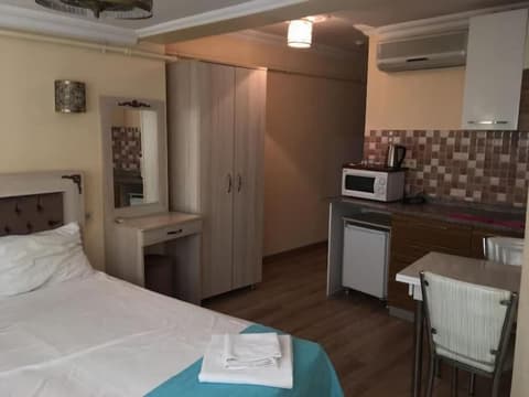 Amida House