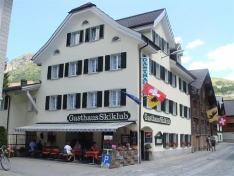 Gasthaus Skiklub, Front of property
