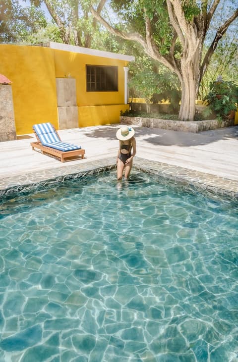 Hacienda San Miguel, Pool