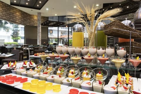 Krystal Satélite María Bárbara, Breakfast area