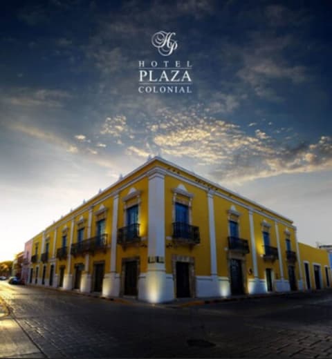 Hotel Plaza Colonial, Front of property