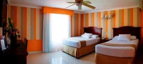 Hotel Plaza Colonial, Room