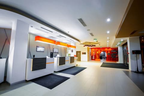 ibis Astana, Reception