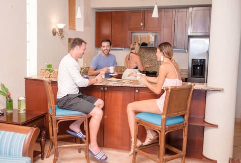 Mayan Princess Beach & Dive Resort - All Inclusive