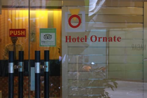 Hotel Ornate, Check-in/check-out kiosk