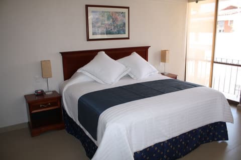 Hotel Porto Allegro - Near Malecon