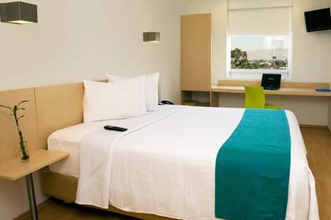 One Puerto Vallarta Aeropuerto