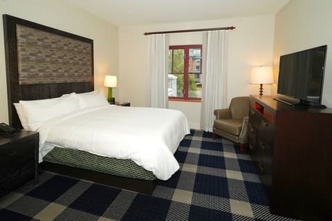 Heavenly Village Condos - Grand Residence, Room