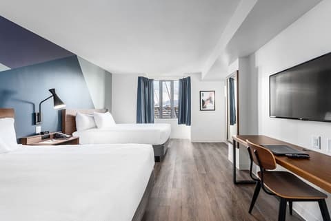 Hotel Willo (formerly YWCA Hotel Vancouver), Room