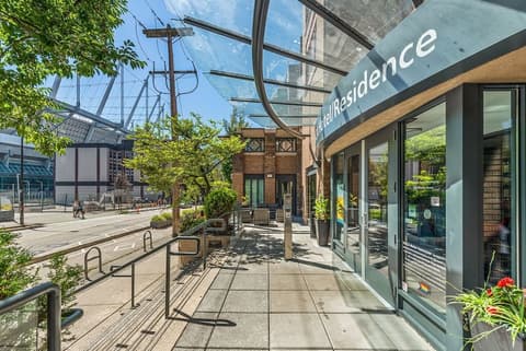 Hotel Willo (formerly YWCA Hotel Vancouver)