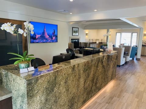 The Franciscan Hotel, Reception