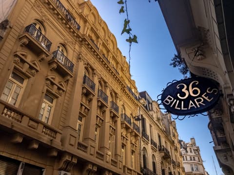 Up Congreso Hotel, Exterior