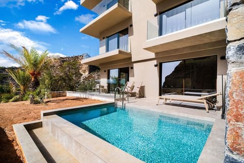 Harmony E Rock Hotel, Pool