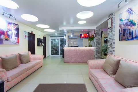 Hotel Marina Suites By Geh Suites, Lobby sitting area