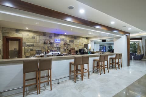 Green Bay Resort & Spa