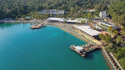 Green Bay Resort & Spa