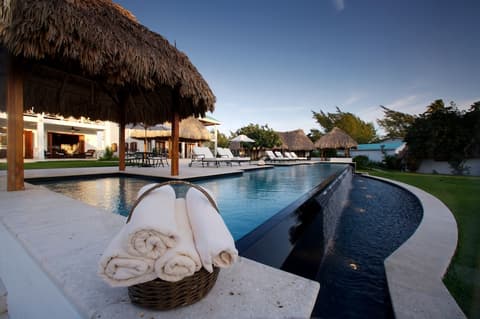 Victoria House Resort & Spa, Pool