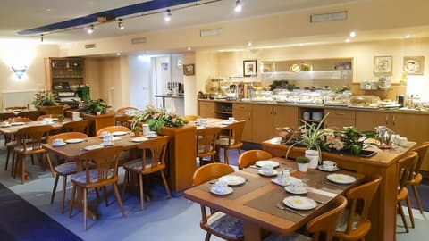 Hotel am Düsseldorfer Platz, Breakfast area