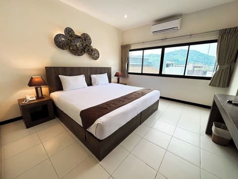 YouDee Hotel Patong (formerly Meir Jarr Hotel)