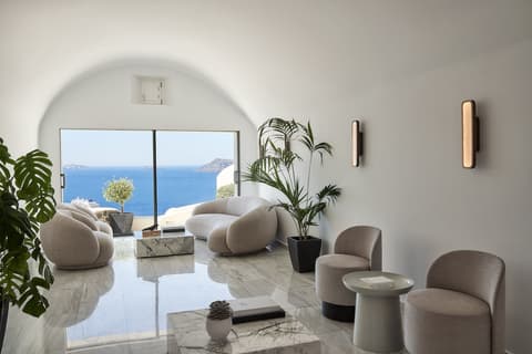Canaves Oia Suites - Small Luxury Hotels of the World, Lobby sitting area