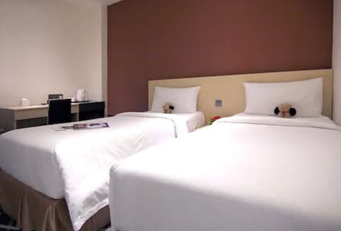 Pacific Express Hotel Central Market, Room